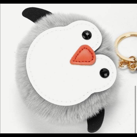 🆕 Rose Gold Puffy Penguin Keychain - Picture 3 of 7